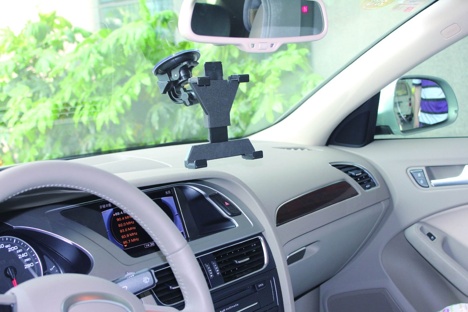 IBRA Windscreen In Car Suction Mount Holder with FULL 360 Degrees Rotation For Apple ipad 1/Ipad 2/ and iPad 3/4,Samsung Galaxy Tab 7.0 8.0 10.1 3 / Kindle Fire HDX 7 8.9 / Google Nexus 7 FHD 7 and many other models
